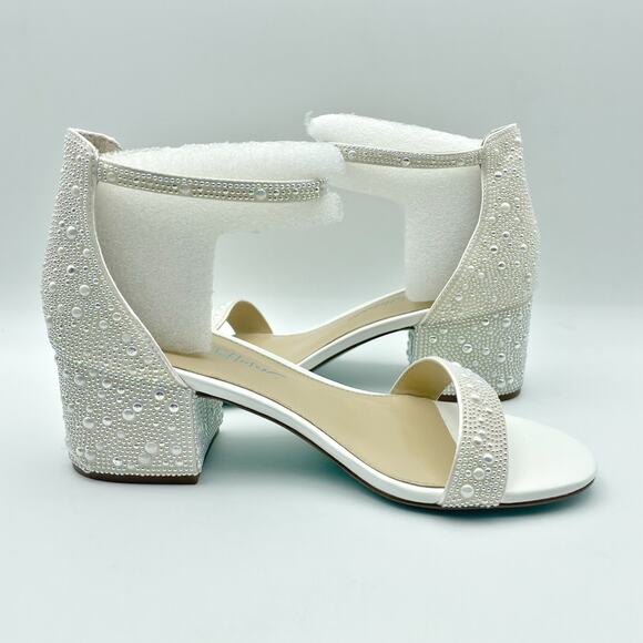 Betsey Johnson Womens Mari Heeled Sandal US 6.5 EU 37 White Rhinestone NIB - Picture 5 of 13